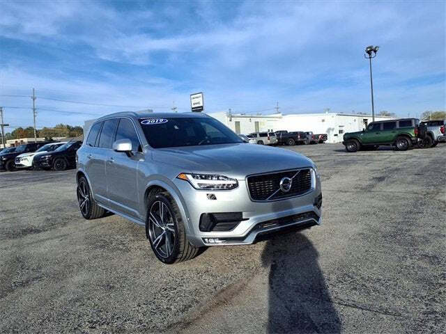 2019 Volvo XC90 T5 R-Design