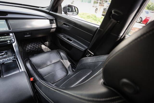 2018 Jaguar XF S