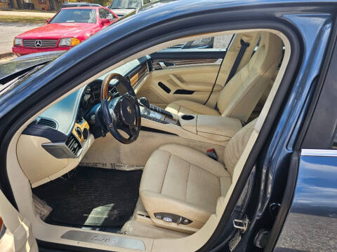 2011 Porsche Panamera Turbo