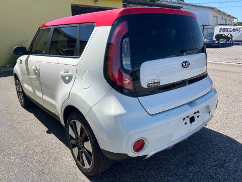 2017 Kia Soul +