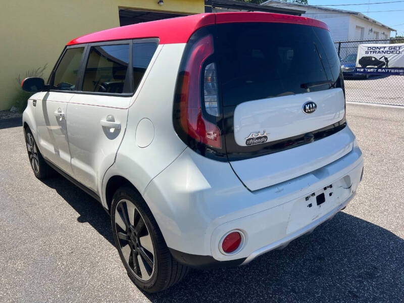 2017 Kia Soul +