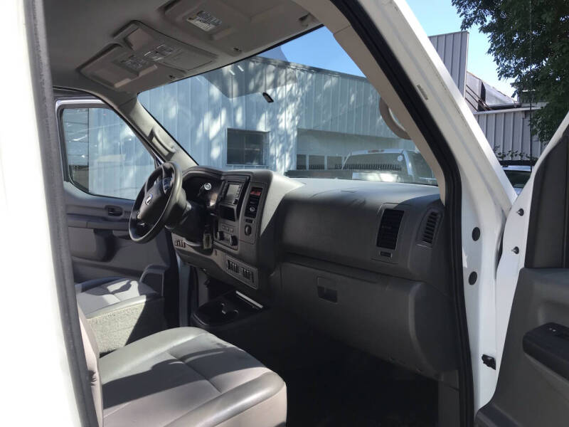 2017 Nissan NV 2500 HD S