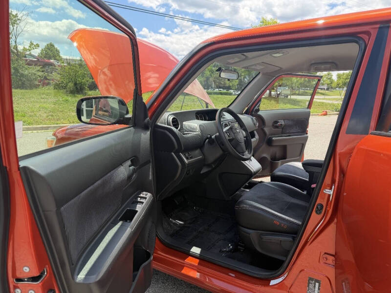 2012 Scion xB Release Series 9.0