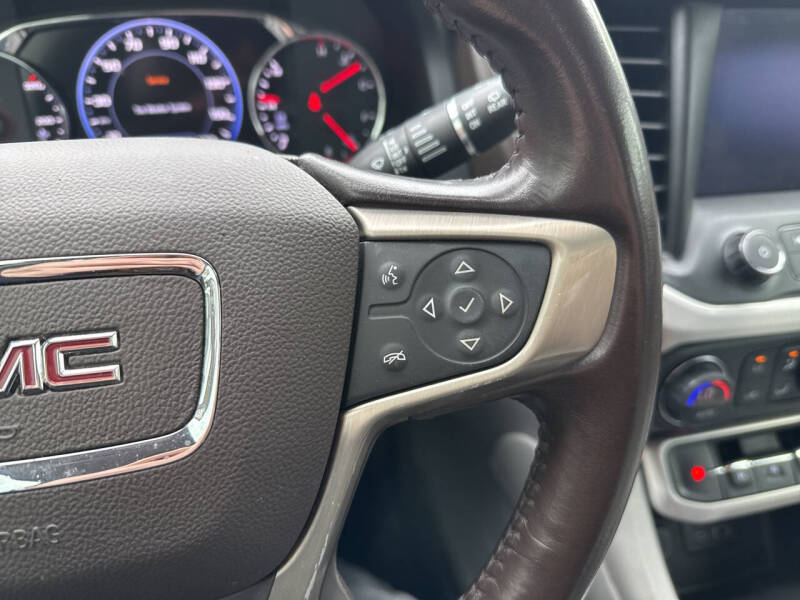 2020 GMC Acadia SLT