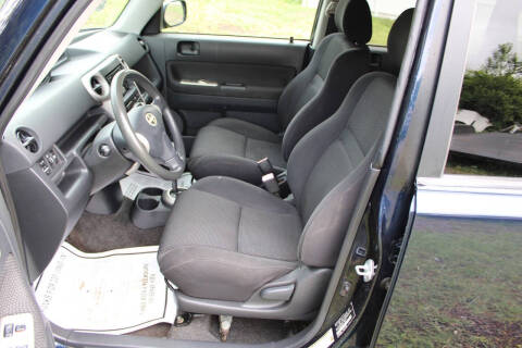 2005 Scion xB