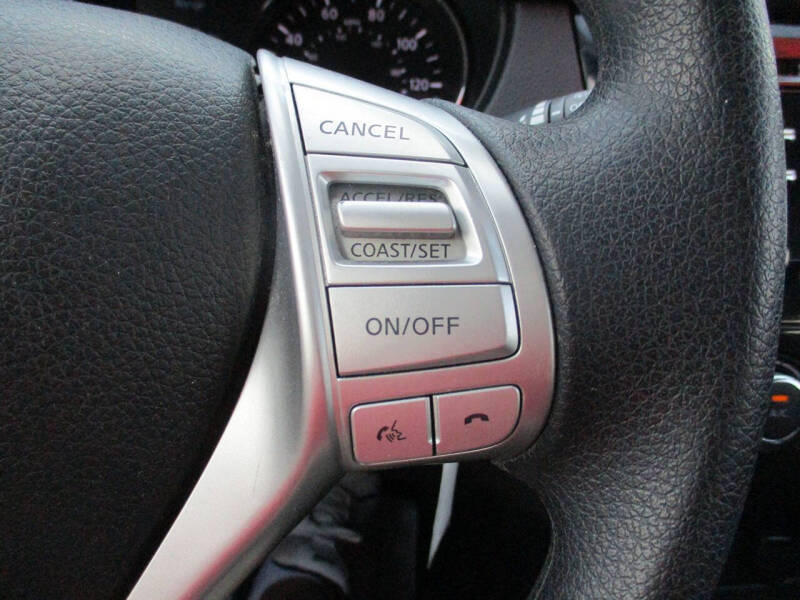 2015 Nissan Rogue S