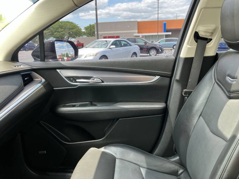 2018 Cadillac XT5 Luxury