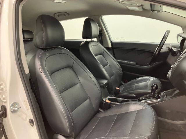 2017 Kia Forte5 EX