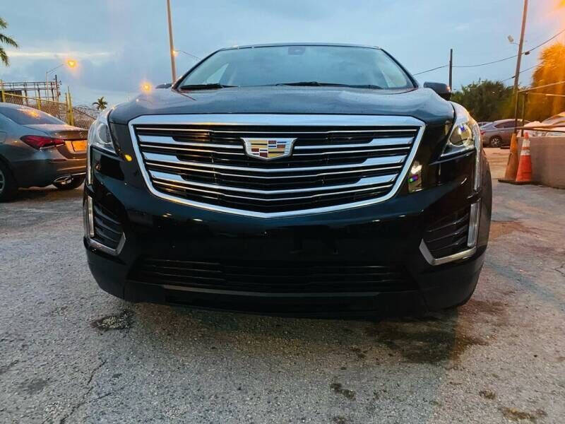 2017 Cadillac XT5 for sale at 33 Auto Sales Miami in Miami, FL