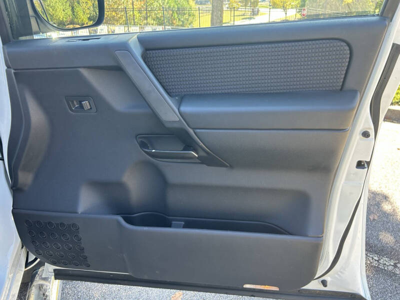 2011 Nissan Titan SL