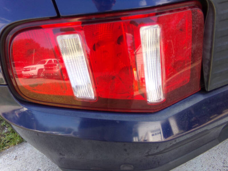 2010 Ford Mustang V6 Premium