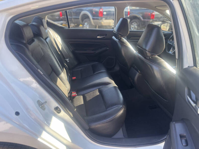 2020 Nissan Altima 2.5 SR