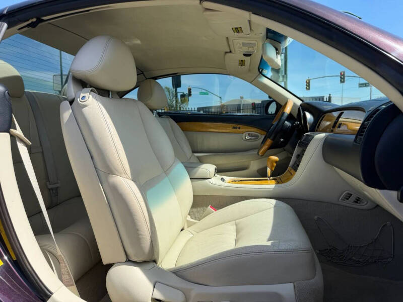 2003 Lexus SC 430