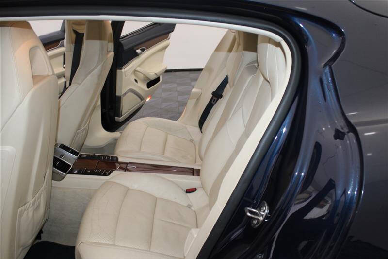 2011 Porsche Panamera