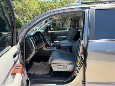 2016 Toyota Sequoia Platinum