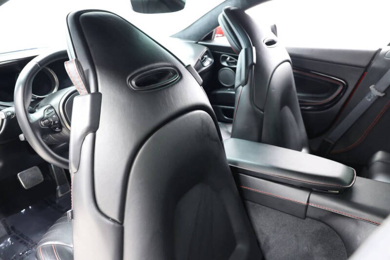 2018 Aston Martin DB11 V12