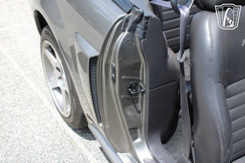 2002 Ford Mustang GT Deluxe