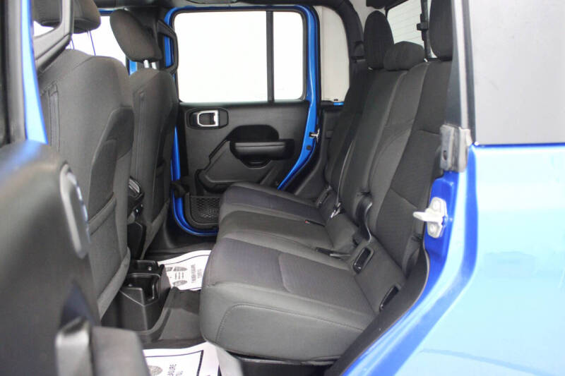 2023 Jeep Gladiator Willys