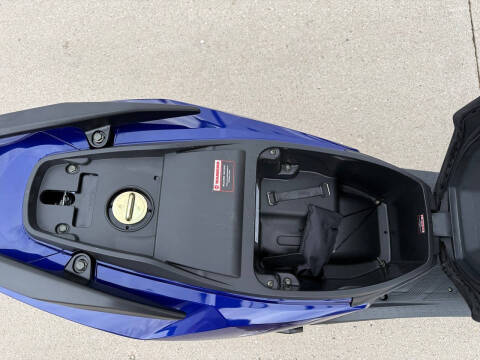 2025 Wolf V12 200i