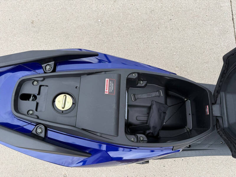 2025 Wolf V12 200i
