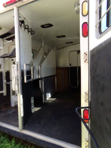 2008 Kiefer Built Trails End Package