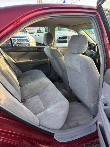 2003 Toyota Camry LE