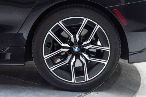 2023 BMW 7 Series 740i