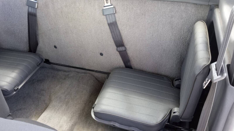 2000 Nissan Frontier XE