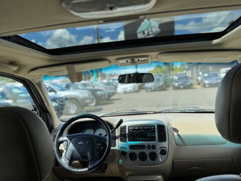 2003 Ford Escape XLT Popular 2