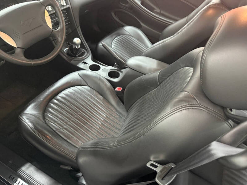 2001 Ford Mustang Bullitt