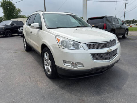 2012 Chevrolet Traverse for sale at Summit Palace Auto in Waterford MI