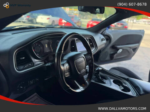 2022 Dodge Challenger SXT