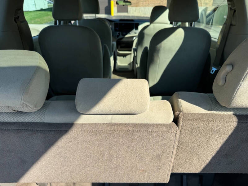 2014 Toyota Sienna L 7-Passenger