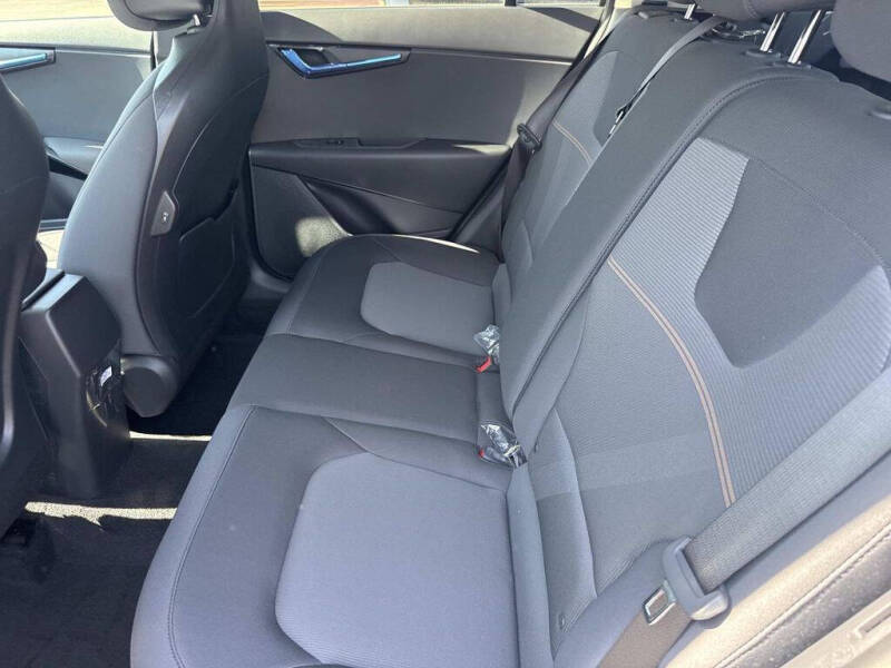 2026 Kia Niro LX