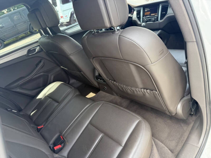 2015 Porsche Macan S