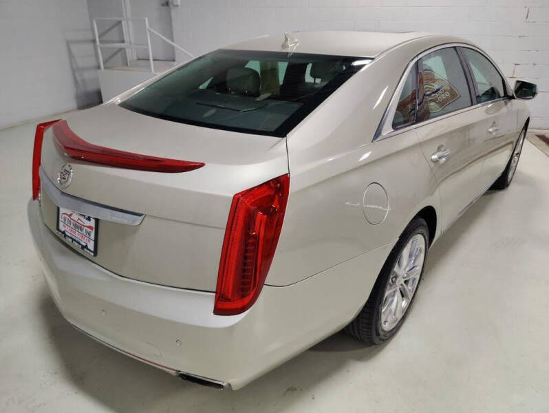 2013 Cadillac XTS Luxury Collection