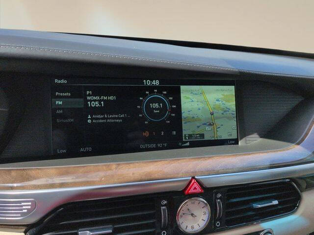 2017 Genesis G90