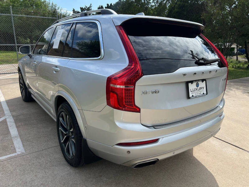 2018 Volvo XC90 T6 Momentum