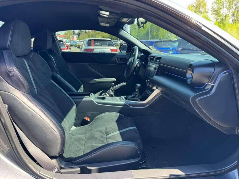 2024 Toyota GR86 Premium