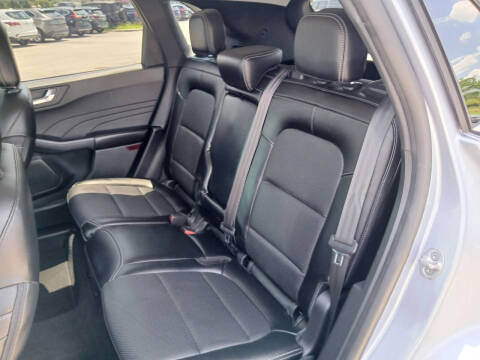 2022 Ford Escape Hybrid SEL