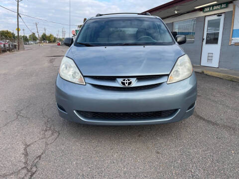 2009 Toyota Sienna LE 7-Passenger