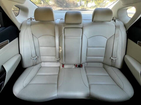 2019 Kia Cadenza Premium