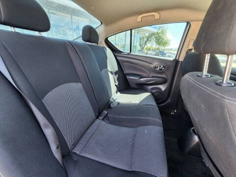 2018 Nissan Versa