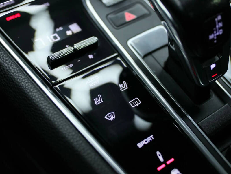 2017 Porsche Panamera