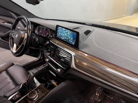 2017 BMW 5 Series 530i