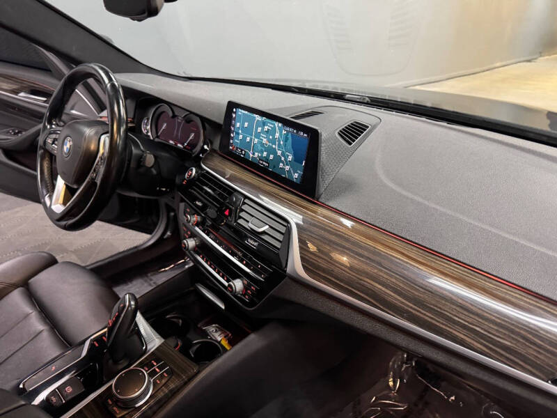 2017 BMW 5 Series 530i