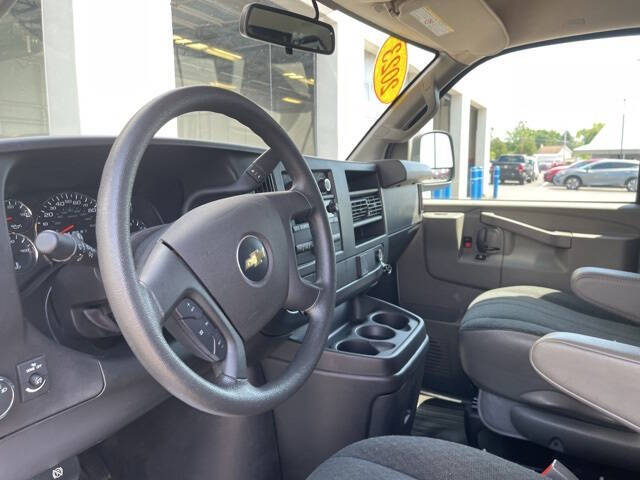 2023 Chevrolet Express 2500