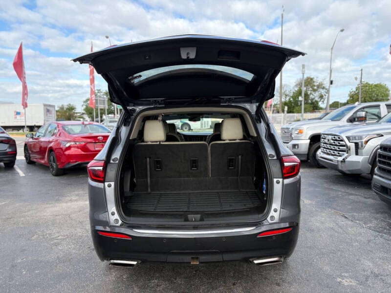 2021 Buick Enclave Essence