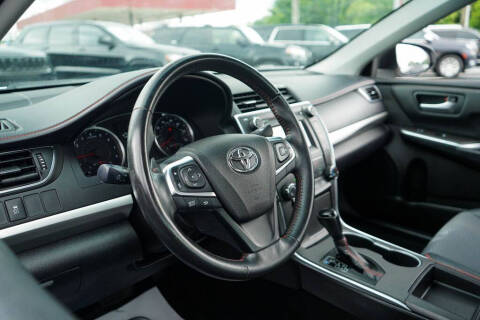 2017 Toyota Camry SE