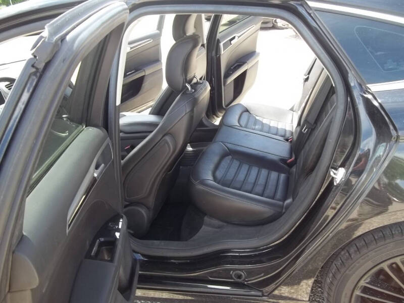 2014 Ford Fusion SE
